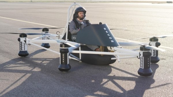 Ryse Recon е ултралеко превозно средство eVtol, създадено от Ryse Aero Technologies. Не изисква лиценз за пилот. Дизайнът на Recon гарантира ефективност, надеждност и безопасност, а също и не отделя вредни емисии. С тегло под 136 кг превозното средство може да каца и излита както от сушата, така и на вода. Той разполага с отворен кокпит и шест автономни системи за задвижване, всяка от които се захранва от сменяема батерия. 
Recon е проектиран за опростено масово производство, ниски разходи за поддръжка и лекота на летене. И лесен за обучение.

Благодарение на използването на усъвършенстван изкуствен интелект и интуитивен контрол, той може да се използва на всякакъв тип терен. Ryse Recon също достига максимална скорост от 101 км/ч, с обхват от 40 км и може да лети до 400 фута (около 122 метра) височина.  Цената на автомобила, изобретен в  Охайо, САЩ, е 150 000 долара.